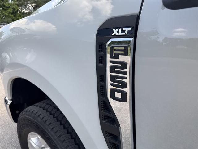 new 2025 Ford F-250 car, priced at $51,985