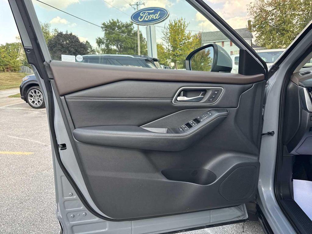 used 2021 Nissan Rogue car, priced at $25,990