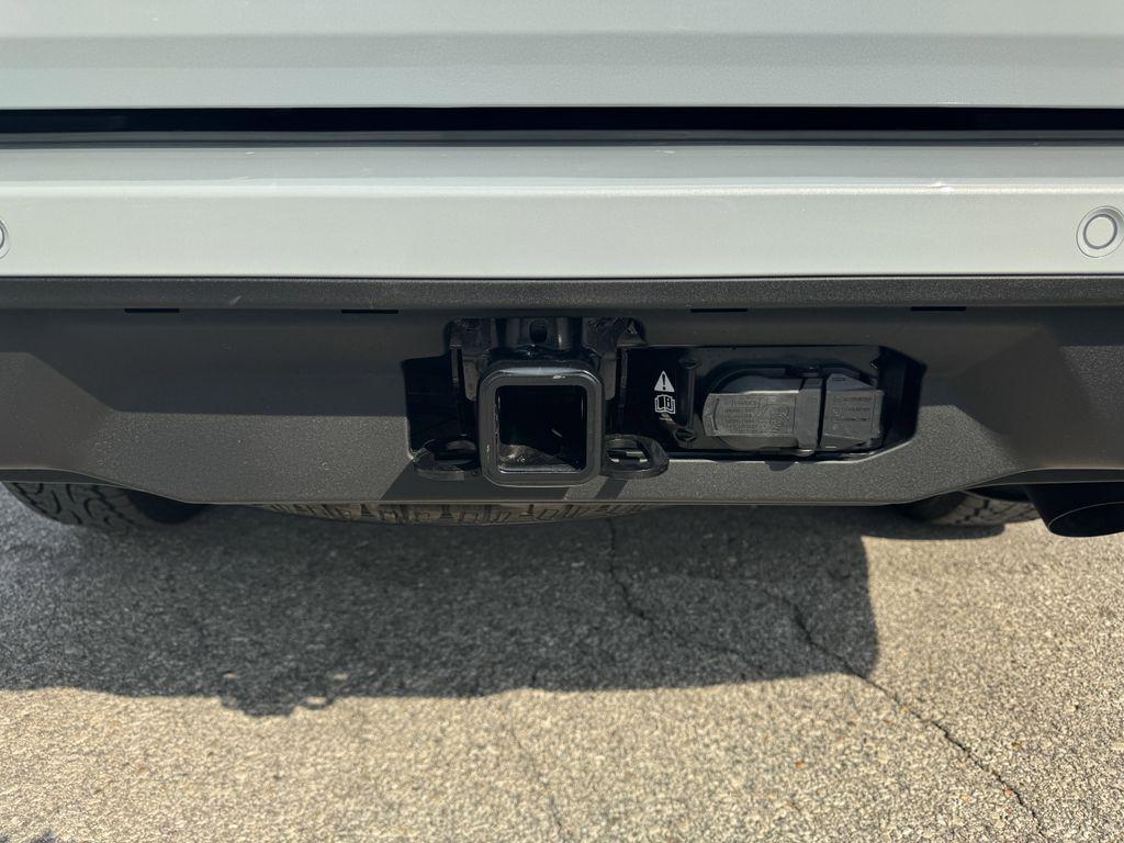 new 2025 Ford Expedition car, priced at $70,885