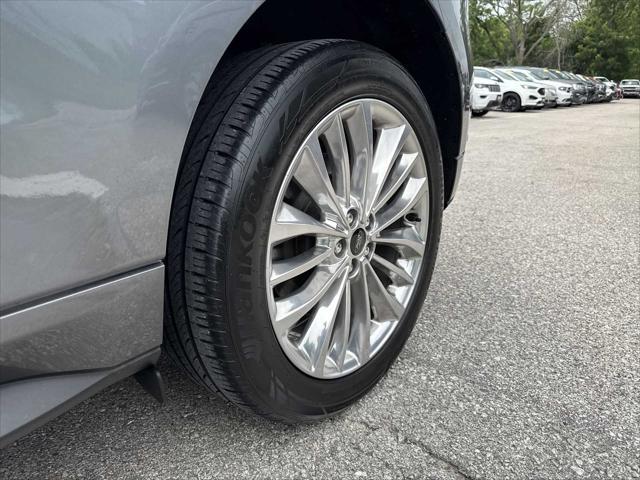 used 2022 Ford Edge car, priced at $32,990