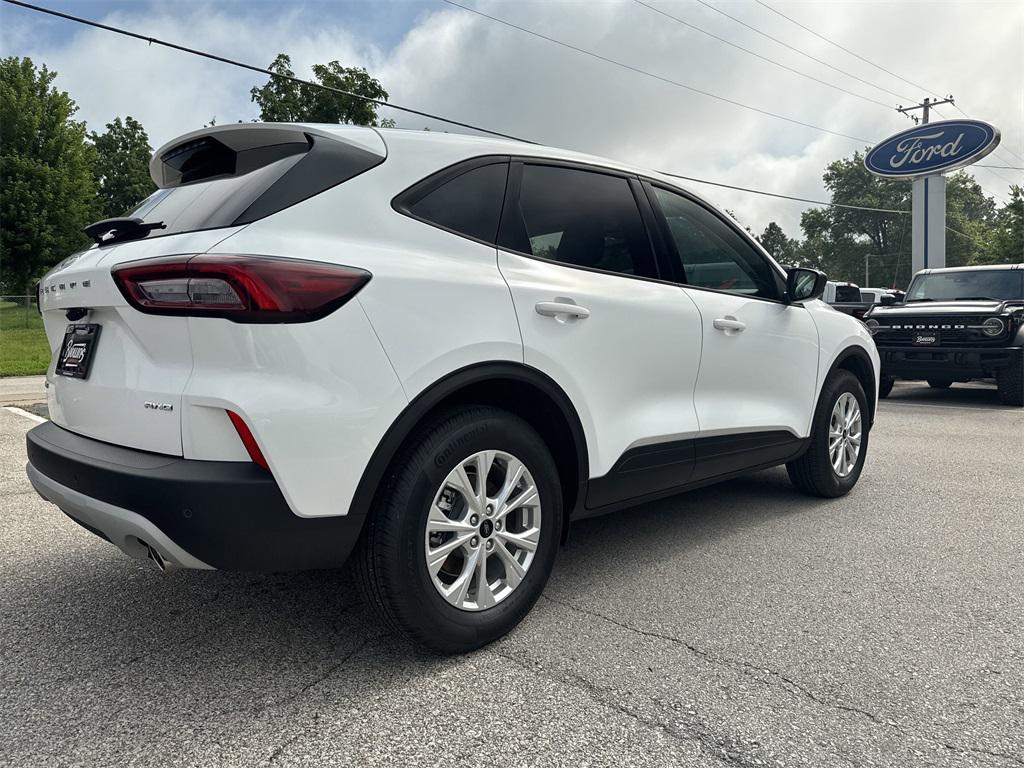 new 2025 Ford Escape car, priced at $29,115