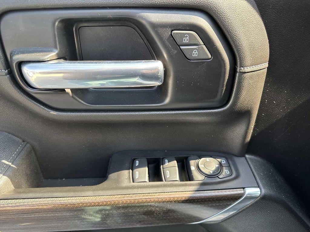 used 2022 Chevrolet Silverado 1500 car, priced at $43,990