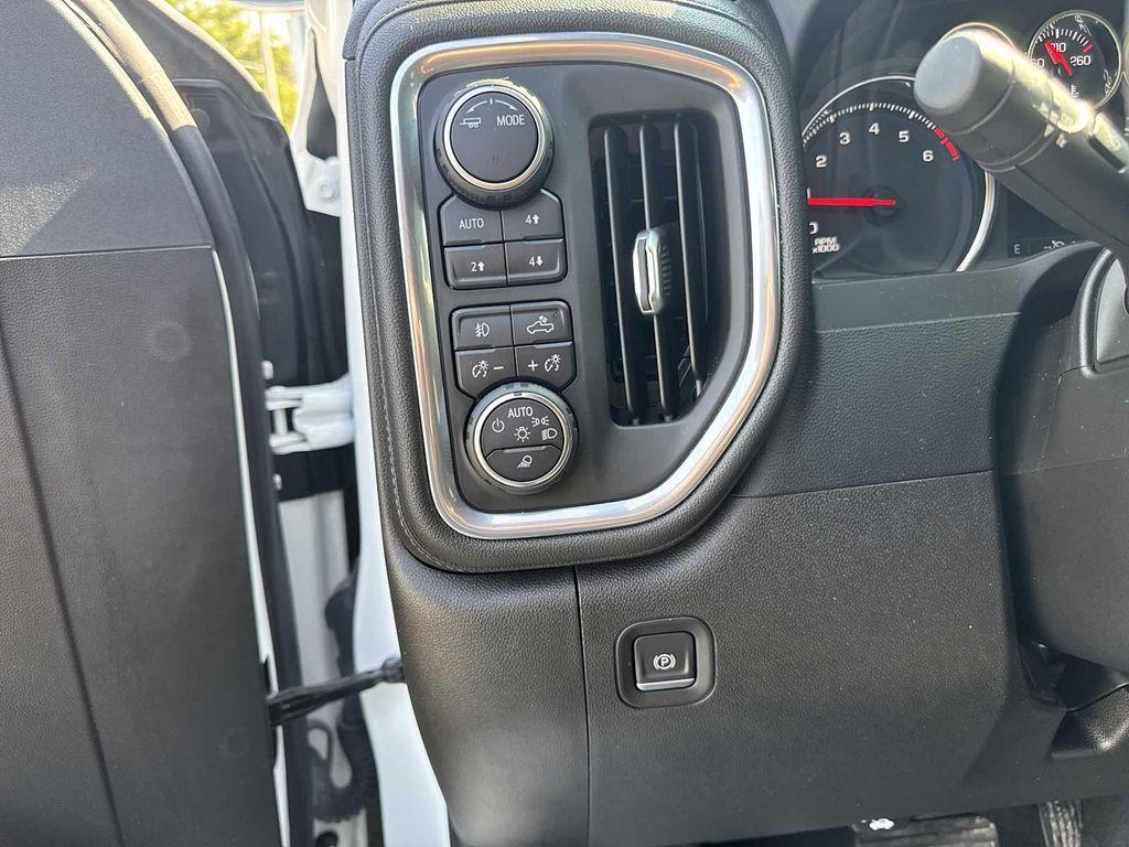 used 2022 Chevrolet Silverado 1500 car, priced at $43,990