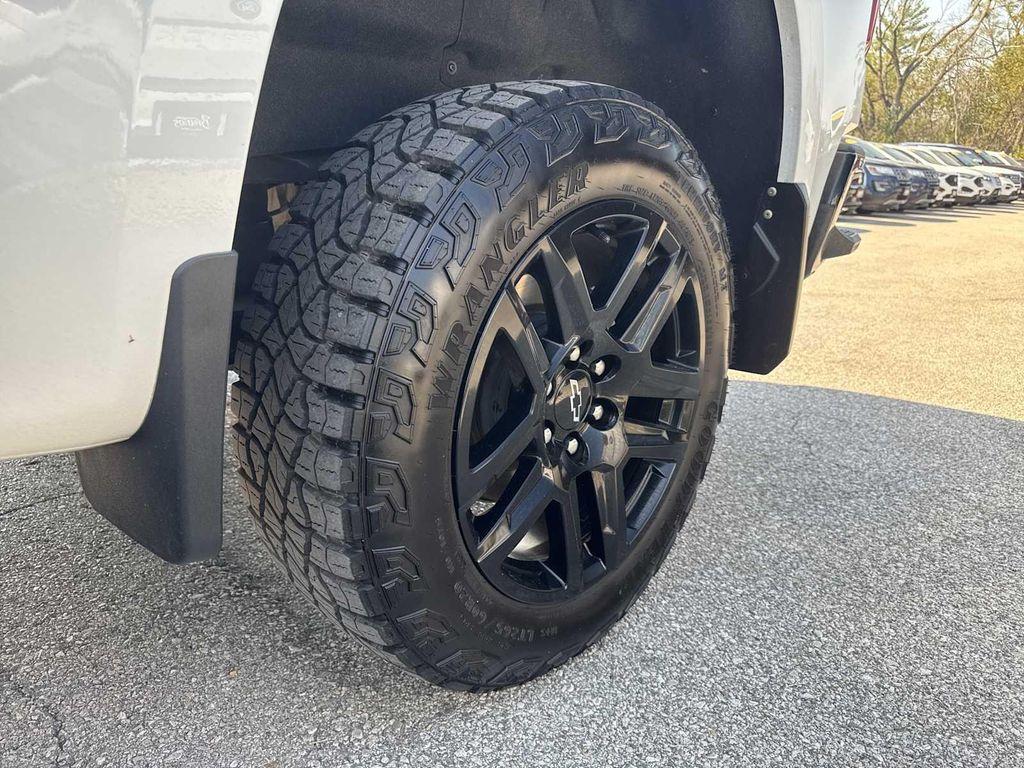 used 2022 Chevrolet Silverado 1500 car, priced at $43,990