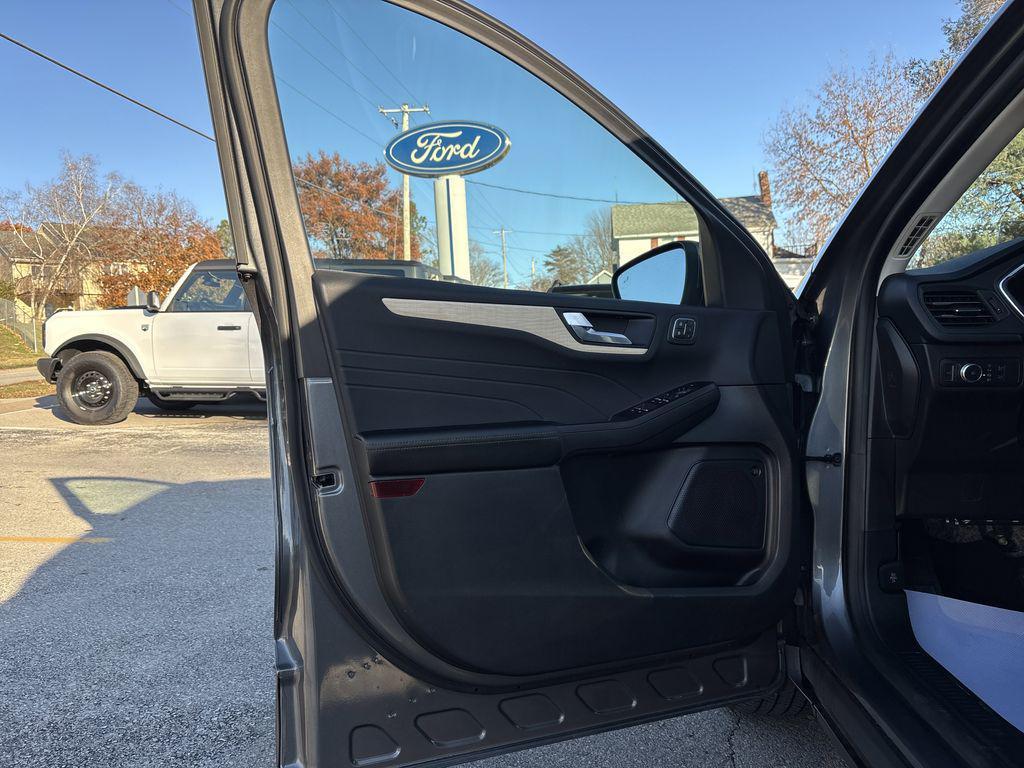 used 2022 Ford Escape car, priced at $26,490