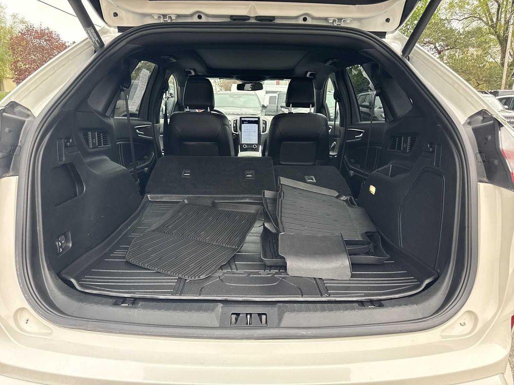 used 2022 Ford Edge car, priced at $30,990