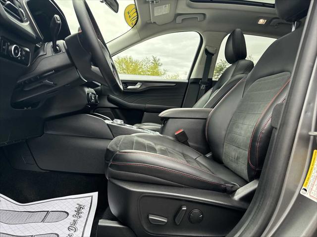 used 2022 Ford Escape car, priced at $27,990