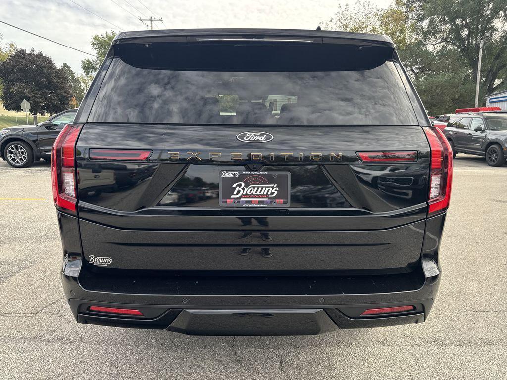 new 2025 Ford Expedition car, priced at $82,935