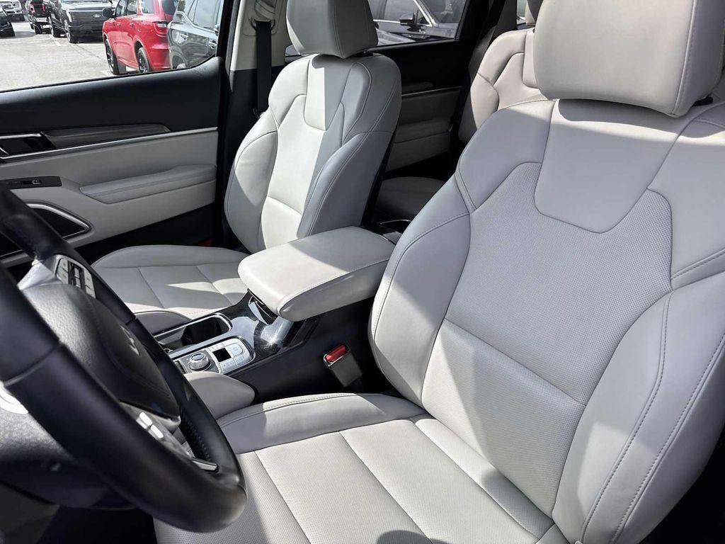used 2024 Kia Telluride car, priced at $37,990
