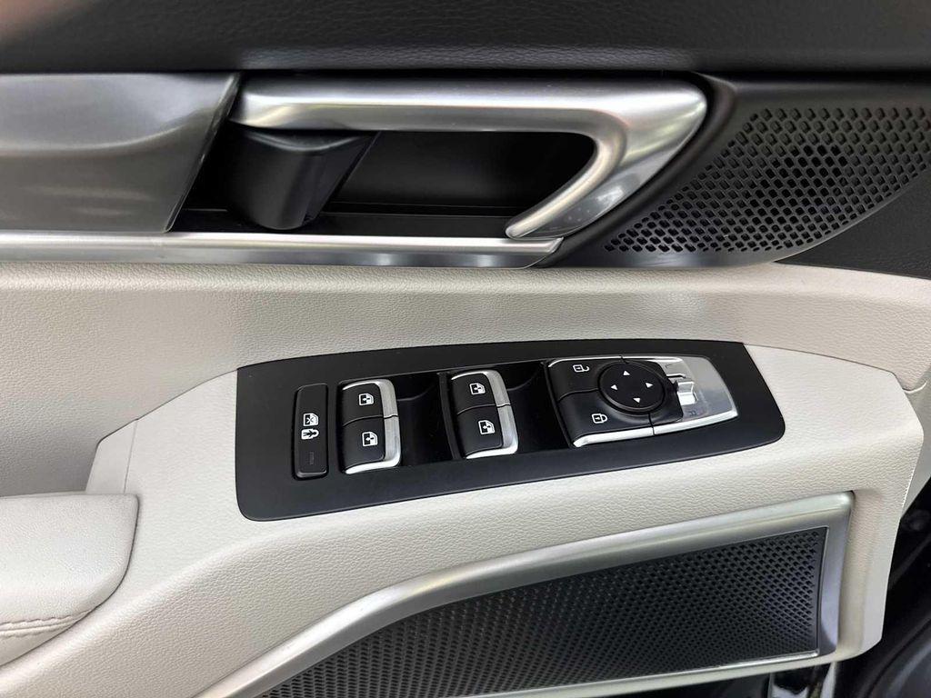 used 2024 Kia Telluride car, priced at $37,990