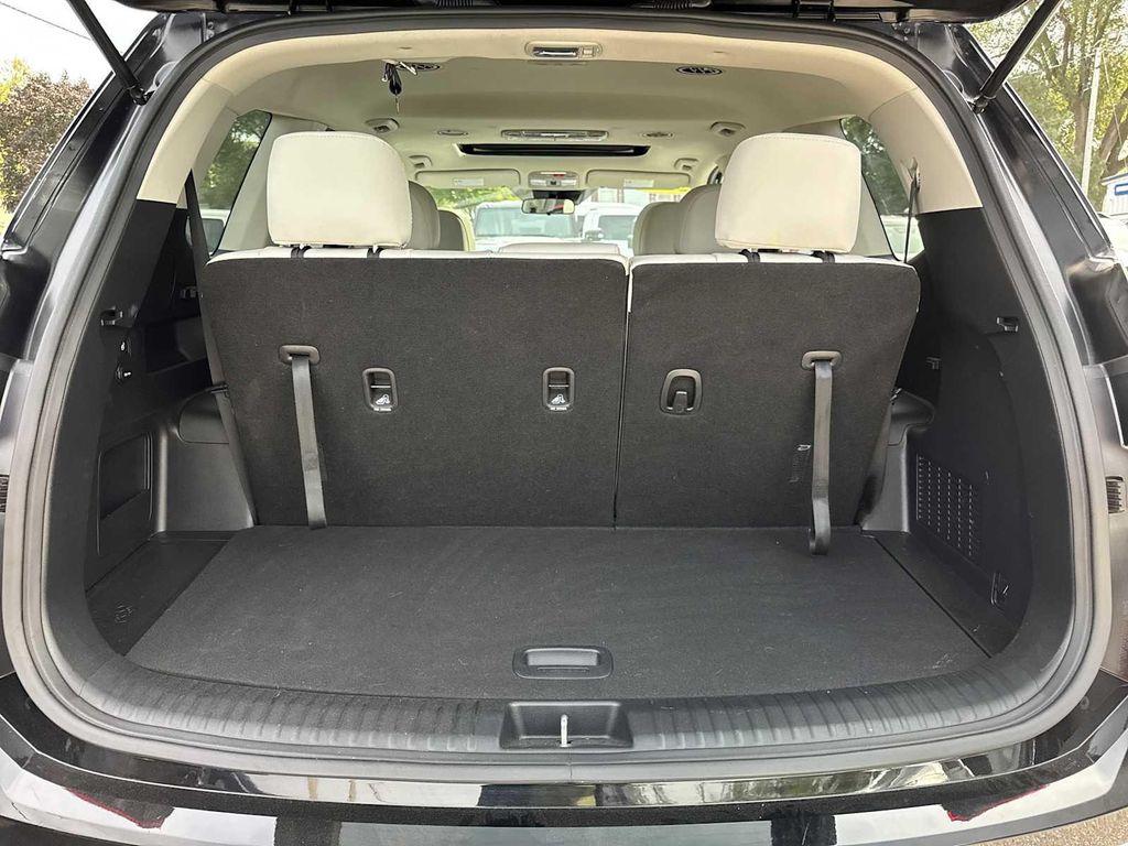 used 2024 Kia Telluride car, priced at $37,990