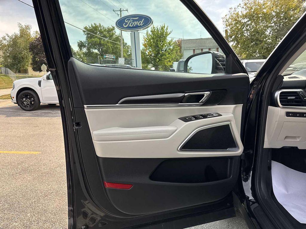 used 2024 Kia Telluride car, priced at $37,990