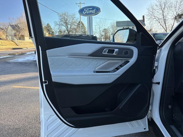 new 2025 Ford Explorer car, priced at $58,581