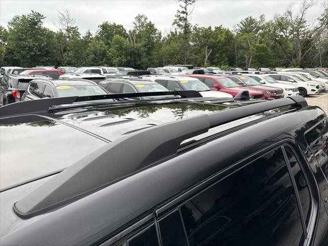 used 2022 GMC Acadia car, priced at $28,990