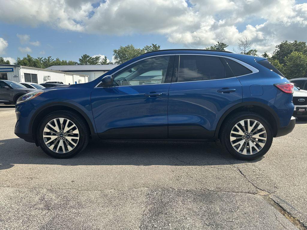 used 2022 Ford Escape car, priced at $25,990