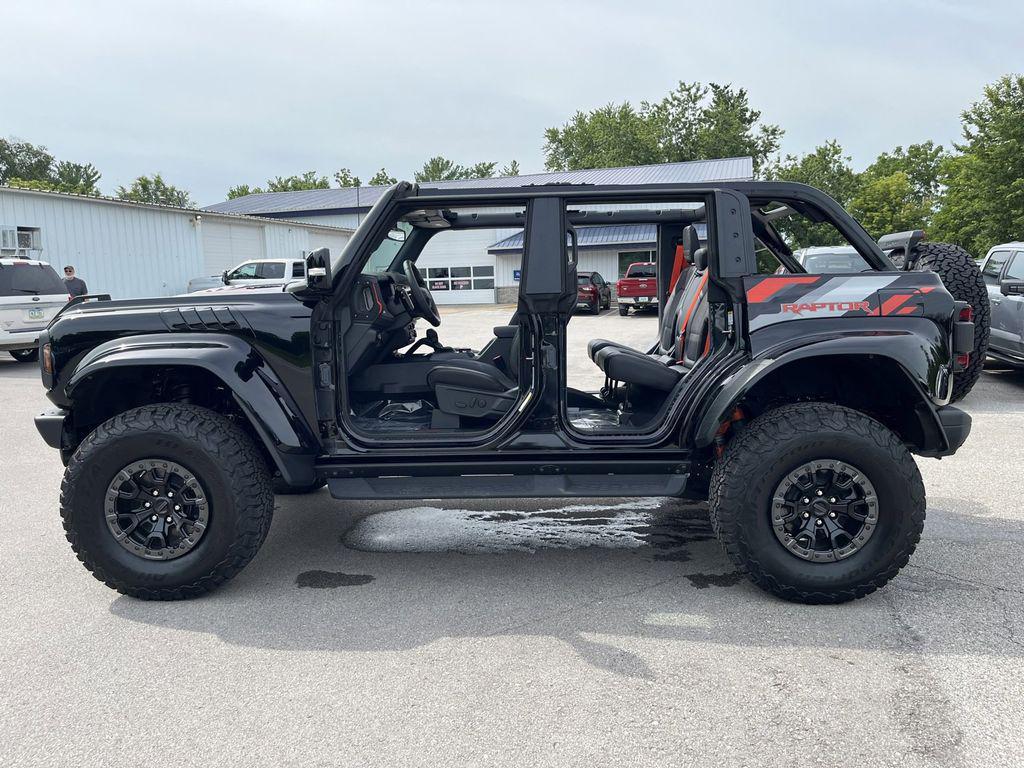 new 2024 Ford Bronco car, priced at $77,061