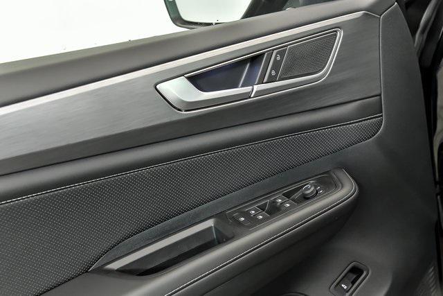 new 2026 Volkswagen Atlas Cross Sport car, priced at $46,284