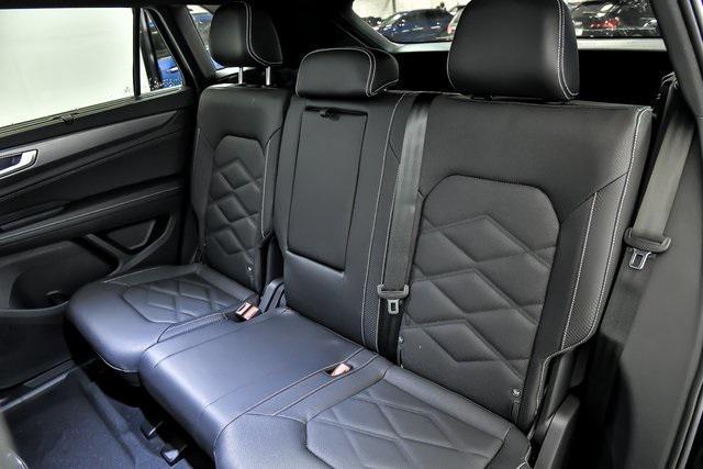 new 2026 Volkswagen Atlas Cross Sport car, priced at $46,284