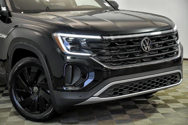 new 2026 Volkswagen Atlas Cross Sport car, priced at $46,284