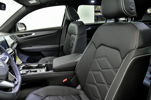 new 2026 Volkswagen Atlas Cross Sport car, priced at $46,284