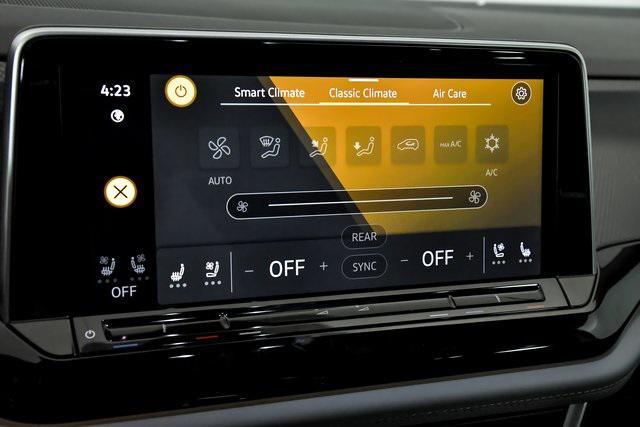 new 2025 Volkswagen Atlas car, priced at $45,463