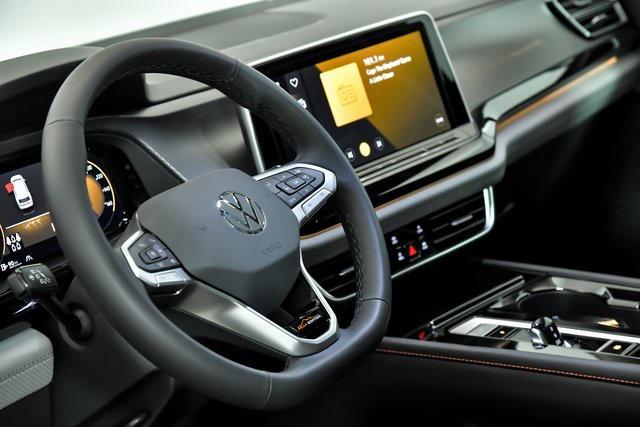 new 2025 Volkswagen Atlas car, priced at $45,463