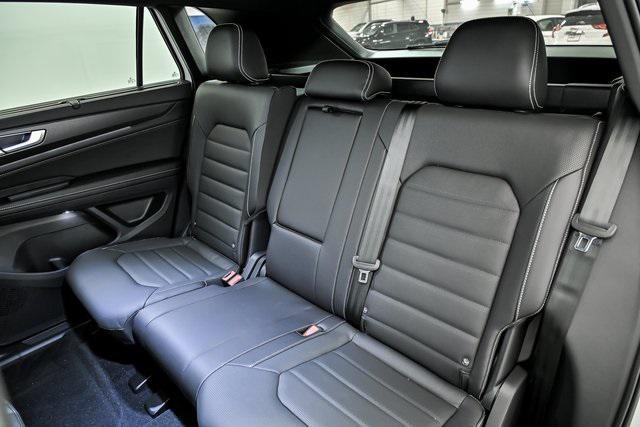 new 2026 Volkswagen Atlas Cross Sport car, priced at $52,933