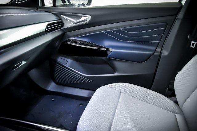 new 2025 Volkswagen ID.4 car, priced at $52,879