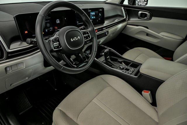 used 2024 Kia Sorento car, priced at $30,086
