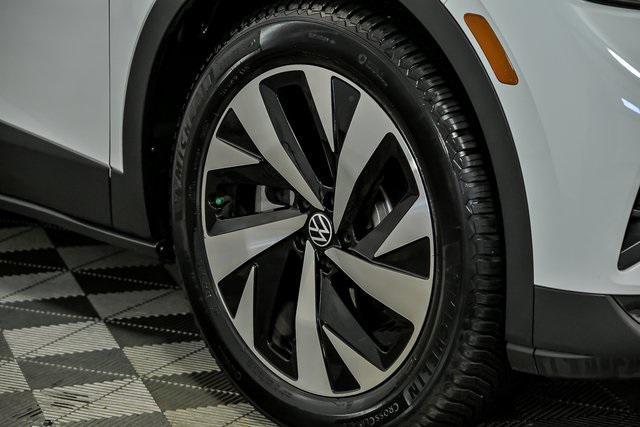 used 2022 Volkswagen ID.4 car, priced at $22,490