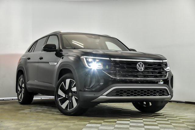 new 2024 Volkswagen Atlas Cross Sport car, priced at $42,287