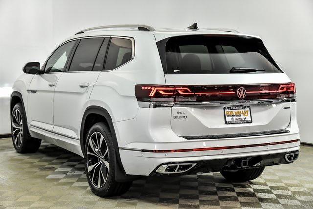 new 2025 Volkswagen Atlas car, priced at $52,136