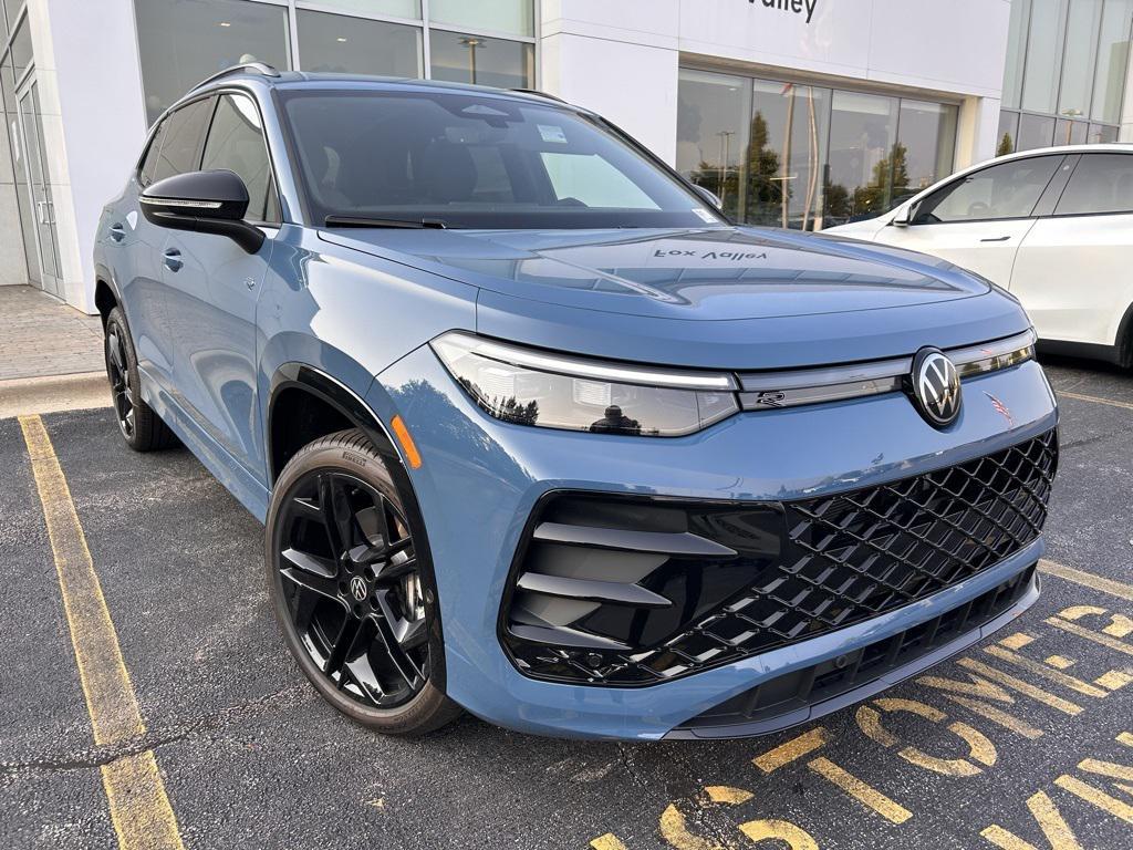 new 2025 Volkswagen Tiguan car, priced at $36,854