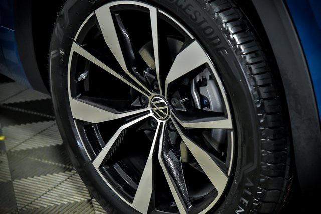 new 2025 Volkswagen Atlas car, priced at $51,682