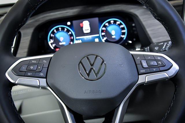 new 2025 Volkswagen Atlas car, priced at $51,682
