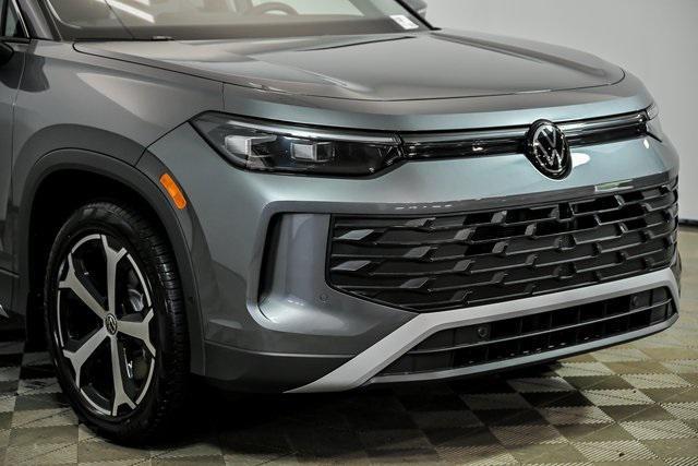 new 2025 Volkswagen Tiguan car, priced at $35,104