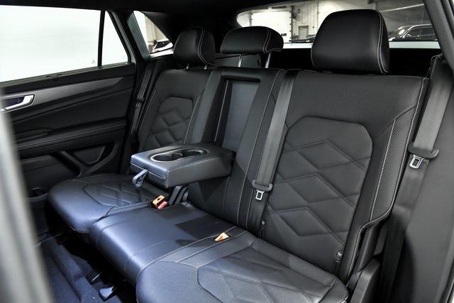 new 2025 Volkswagen Atlas Cross Sport car, priced at $41,610