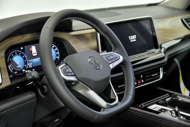 new 2025 Volkswagen Atlas car, priced at $44,949