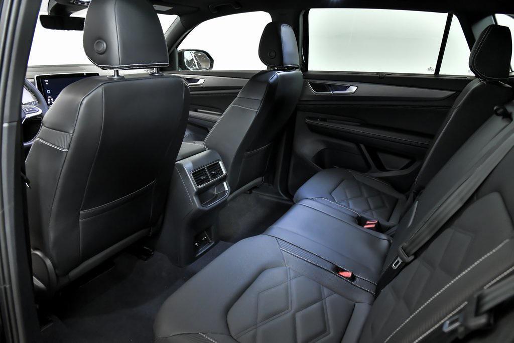 new 2026 Volkswagen Atlas Cross Sport car, priced at $45,702