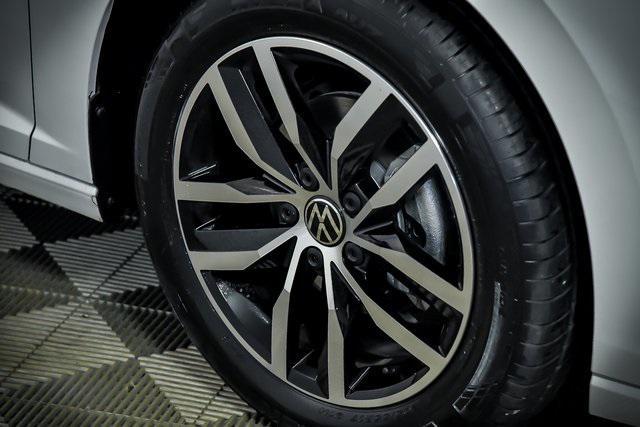 new 2025 Volkswagen Jetta car, priced at $27,470