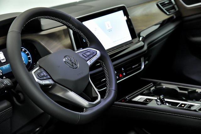 new 2025 Volkswagen Atlas car, priced at $45,524