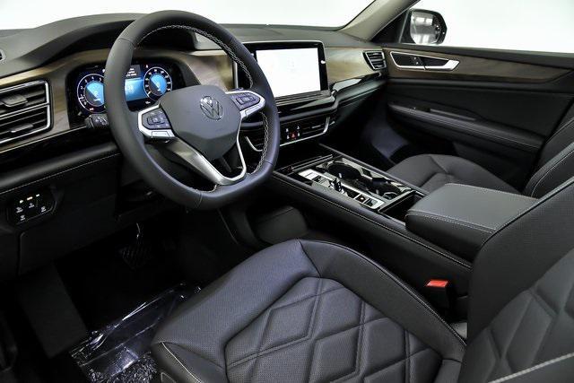 new 2025 Volkswagen Atlas car, priced at $45,524