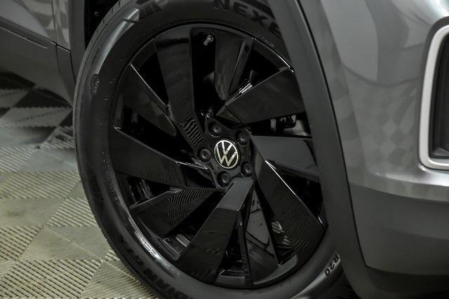 new 2025 Volkswagen Atlas car, priced at $45,524