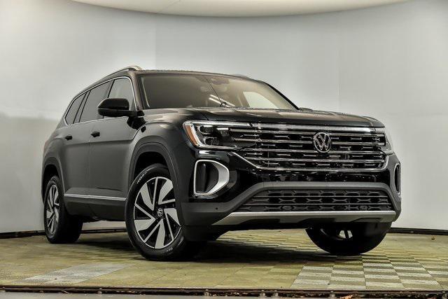 new 2025 Volkswagen Atlas car, priced at $46,914