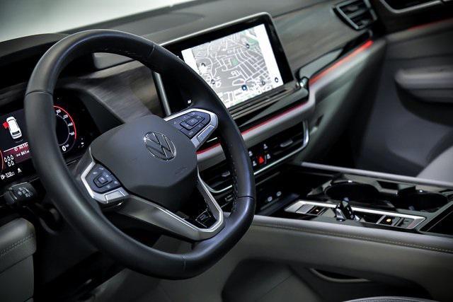 new 2025 Volkswagen Atlas car, priced at $50,914