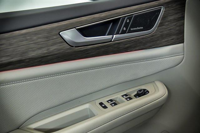 new 2025 Volkswagen Atlas car, priced at $50,914