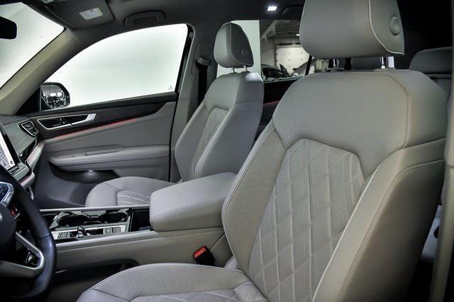 new 2025 Volkswagen Atlas car, priced at $50,914