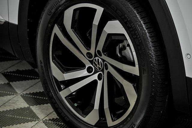 used 2021 Volkswagen Atlas car, priced at $30,726
