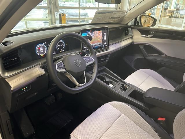 new 2025 Volkswagen Tiguan car, priced at $37,121