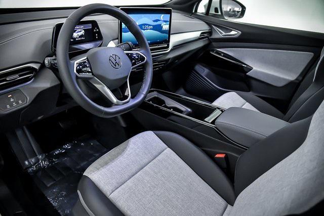 new 2025 Volkswagen ID.4 car, priced at $51,076